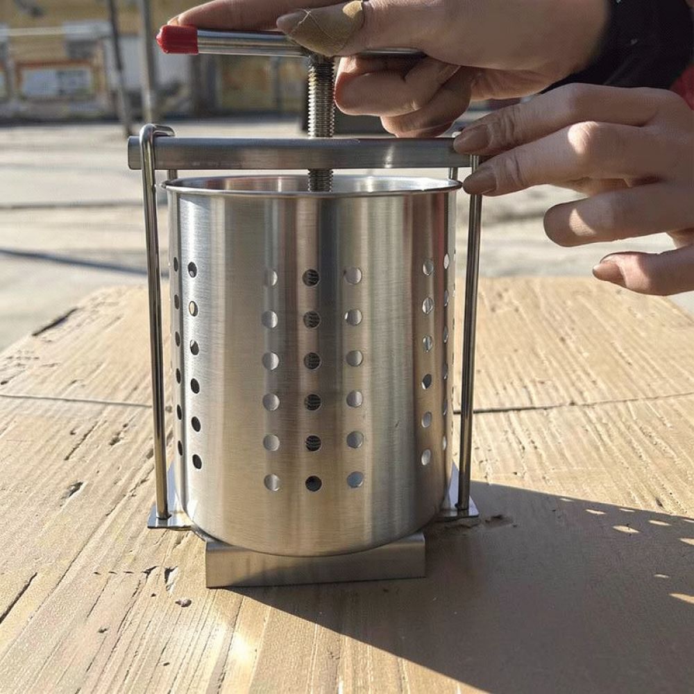 Déshydrateur manuel en acier i - Kitchen Helper Gadgets avis et prix